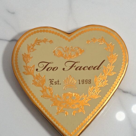 Too Faced Sweethearts Glow Bronzer Sweet Tea (Discontinued!) + Tarte Shape Tape - Picture 3 of 6